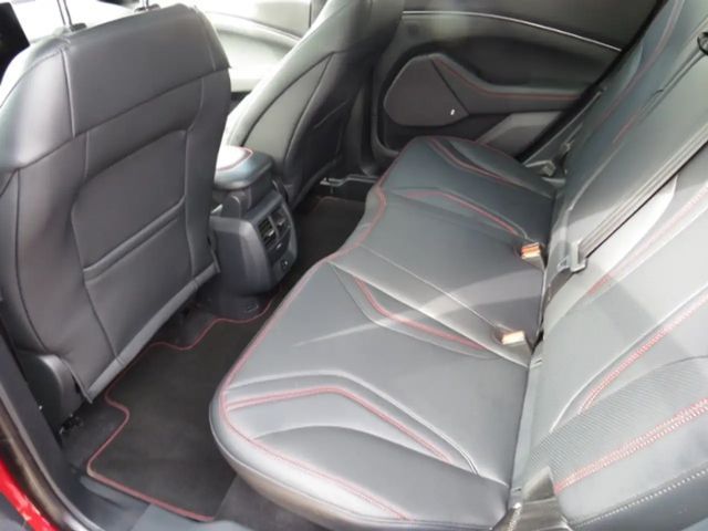 Ford Mustang Mach-E AWD Extended range