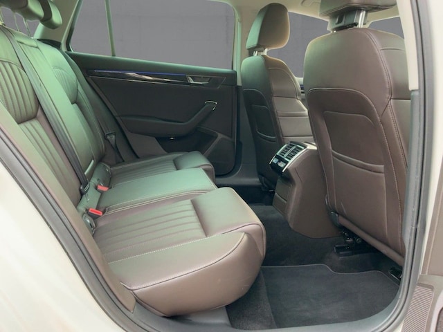 Skoda Superb 2.0 TDI Combi