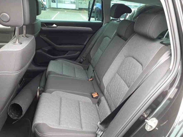 Volkswagen Passat 1.5 TSI Business Variant