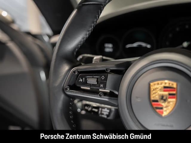 Porsche 911 992 Carrera Coupé