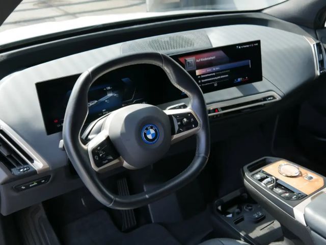 BMW iX xDrive40