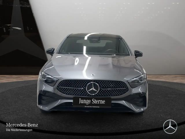 Mercedes-Benz A 250 A 250 e AMG Line