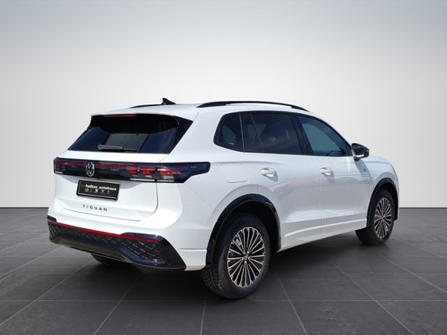 Volkswagen Tiguan 2.0 TDI DSG 4Mo R-Line+MATRIX+AHK+NAVI+WR+PANOD+STANDHEIZ