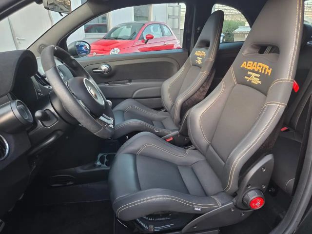 Abarth 695 70th Anniversario T-Jet