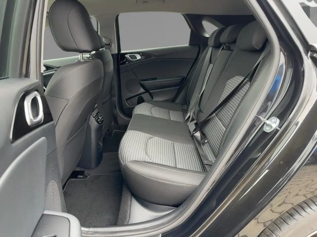 Kia Ceed CEED Ultimate Edition 1.5T LED+Kamera+Navi