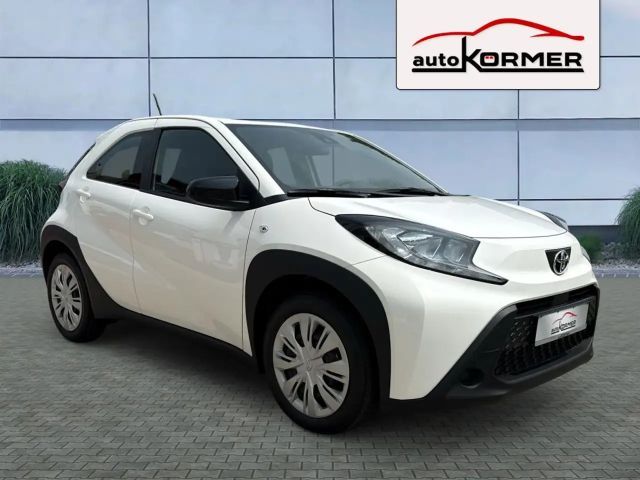 Toyota Aygo X 1.0 VVT-i Business Hatchback