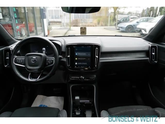 Volvo XC40 AWD Plus Recharge Twin Engine