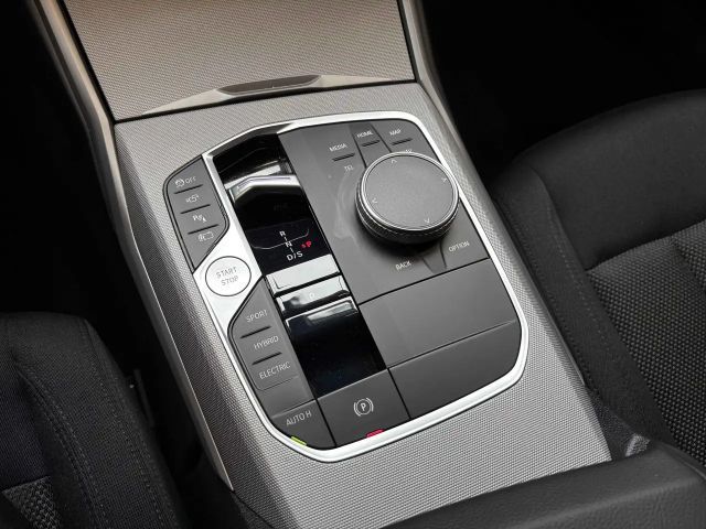 BMW 330 330e Touring