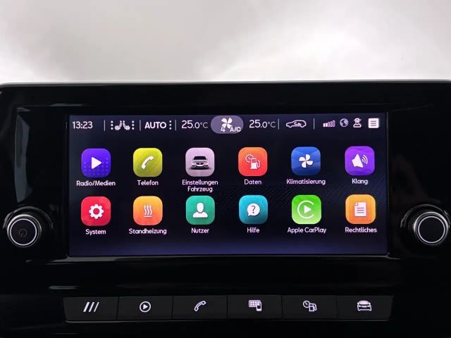 Seat Leon 1.0 eTSI LED AHK Navi-App virtual Standhzg.