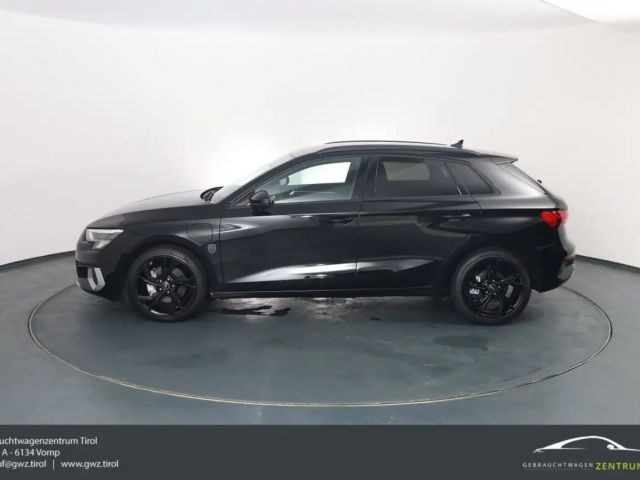 Audi A3 Hybride S-Line Sedan