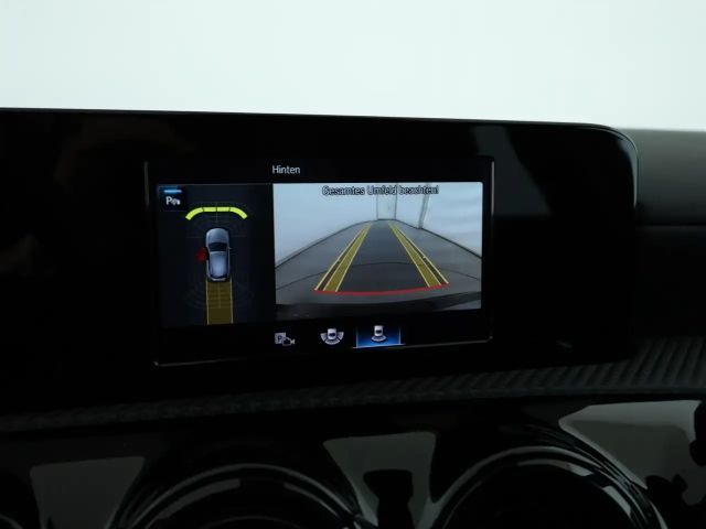 Mercedes-Benz A 180 A 180 d