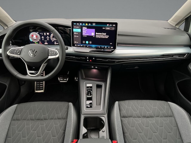 Volkswagen Golf 1.5 eTSI DSG Golf VIII