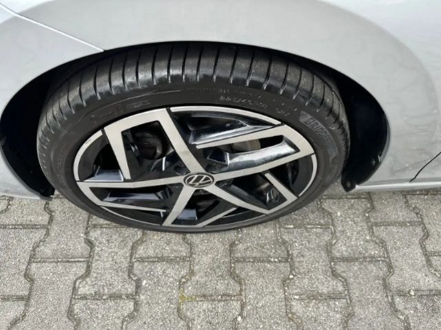 Volkswagen Golf 1.5 eTSI Golf VIII Life Variant