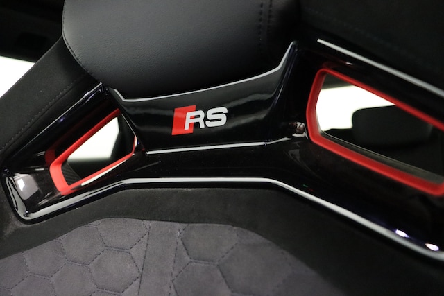 Audi RS4 Avant Quattro