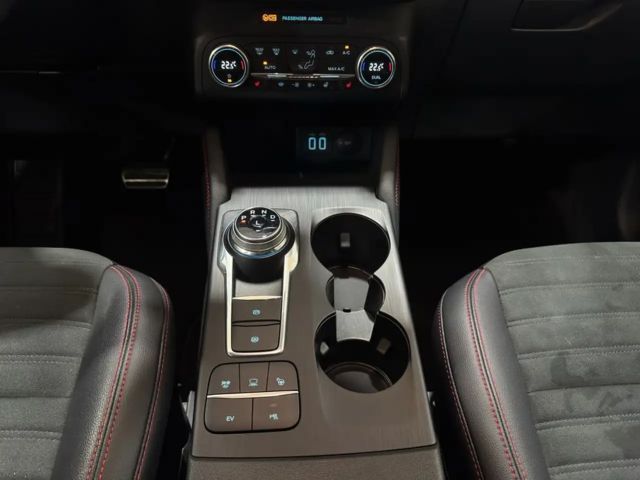 Ford Kuga Plug in Hybrid ST Line X