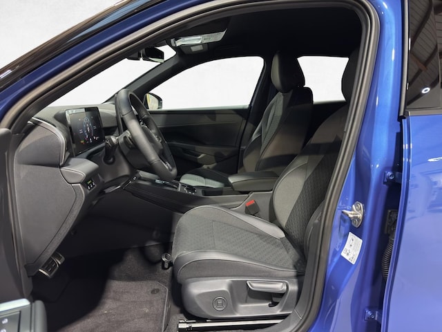 Volkswagen T-Roc 1.5 eTSI DSG R-Line