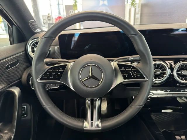 Mercedes-Benz A 200 A 200 d Progressive