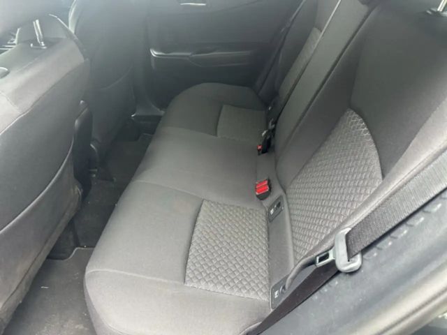 Toyota C-HR Hybride Team D