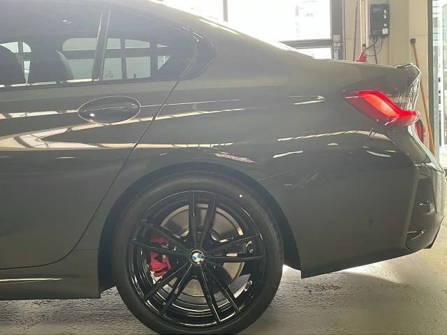 BMW 330 330i M-Sport Sedan