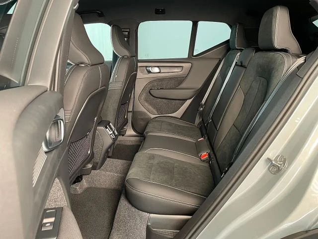 Volvo XC40 Dark Plus