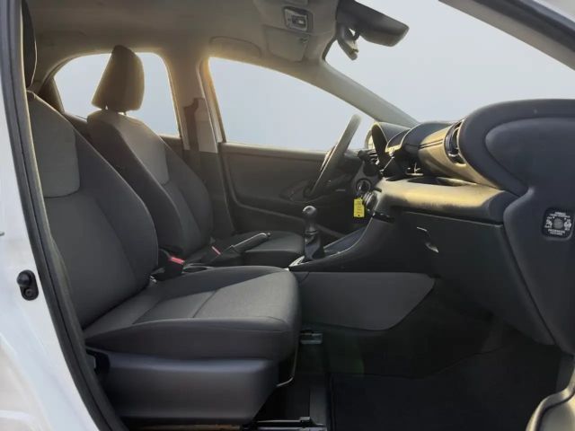 Toyota Yaris 1.0 VVT-i Hatchback