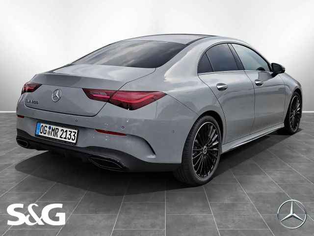 Mercedes-Benz CLA 200 AMG Line Coupé