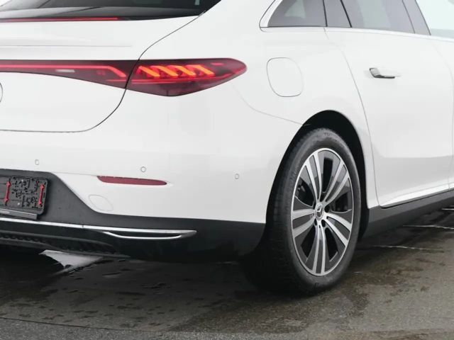 Mercedes-Benz EQE 300 Advanced Sedan