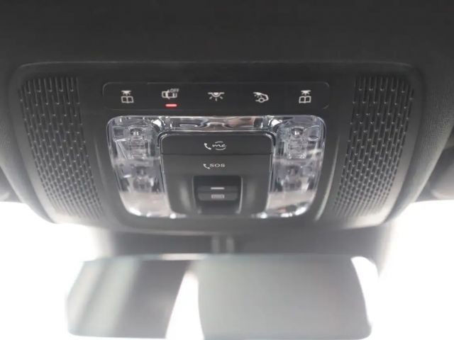 Mercedes-Benz A 200 A 200 d AMG Line