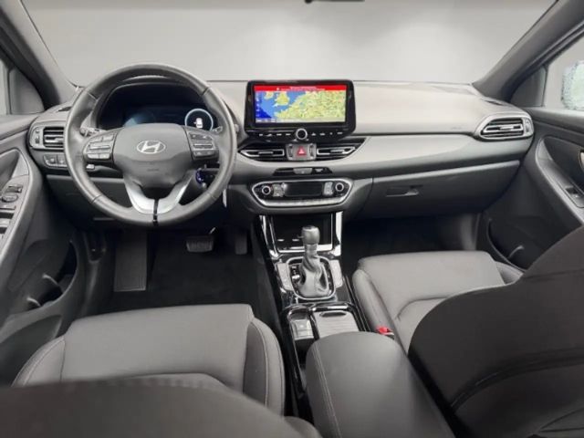 Hyundai i30 Advantage Hybrid T-GDi