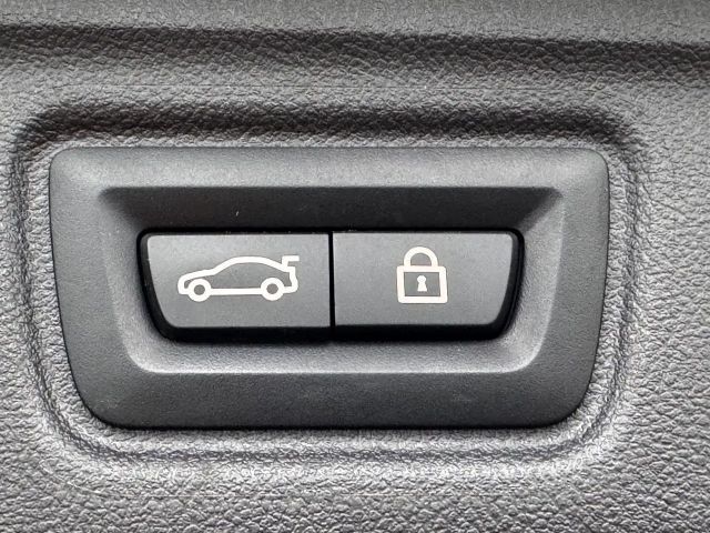 BMW 330 330e M-Sport Touring