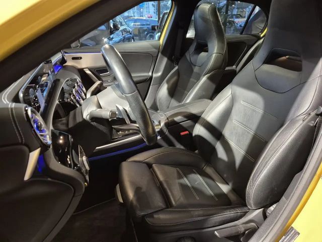 Mercedes-Benz A 35 AMG 4MATIC AMG Line