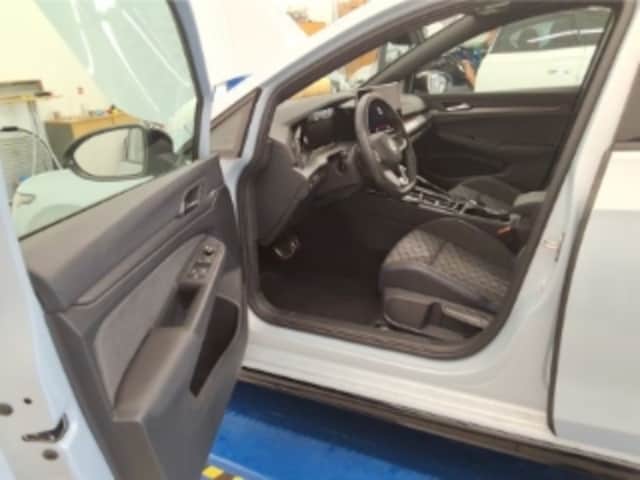 Volkswagen Golf 1.5 TSI DSG R-Line