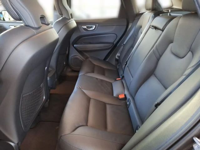 Volvo XC60 Dark Plus