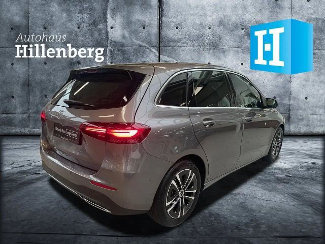 Mercedes-Benz B 200 Progressive Sedan