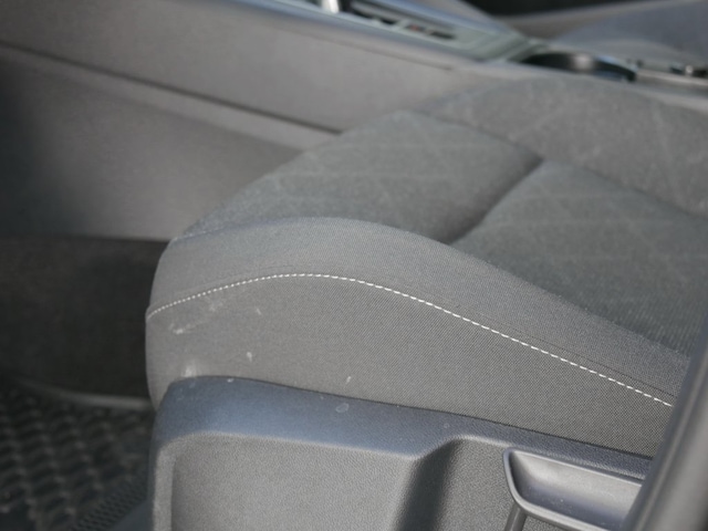 Volkswagen Golf Life Variant