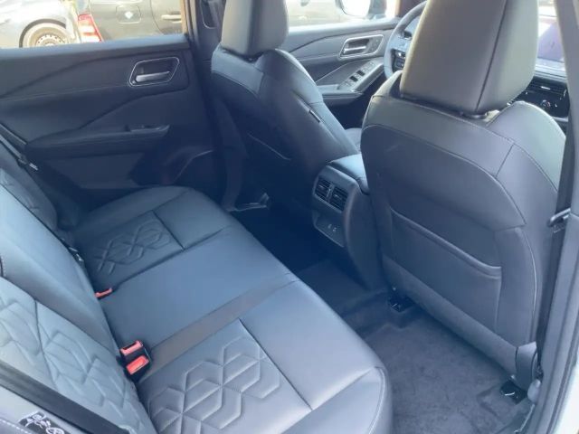 Nissan Qashqai AWD DIG-T Tekna