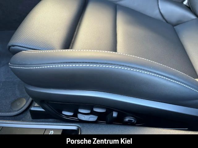 Porsche 992 4 Coupé GTS Targa