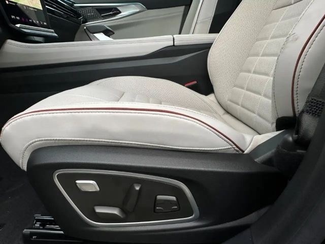 Renault Espace E-Tech Hybrid Iconic