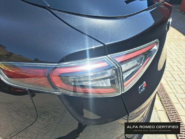 Alfa Romeo Stelvio AT8 Q4 Turbo Veloce