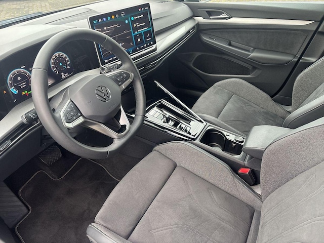 Volkswagen Golf 1.5 eTSI DSG Golf VIII Variant