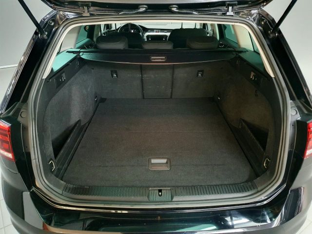 Volkswagen Passat 2.0 TDI Business DSG Variant