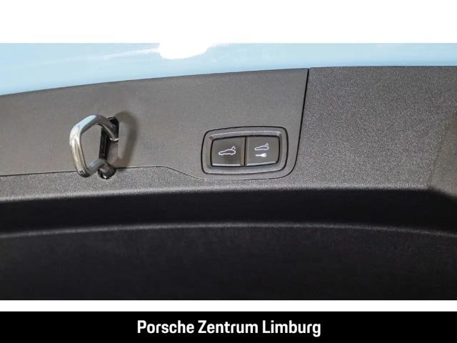 Porsche Taycan Cross Turismo Turbo