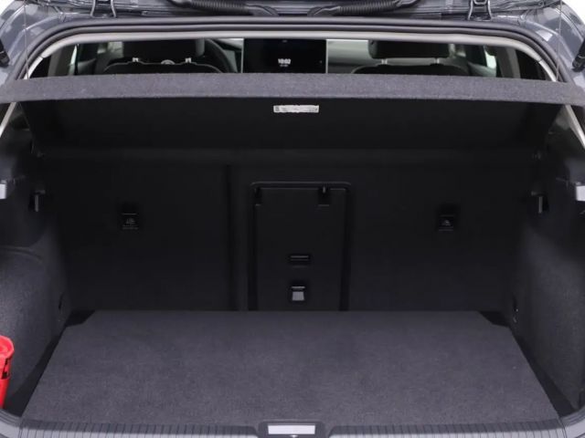 Volkswagen Golf 1.5 TSI Golf VIII IQ.Drive