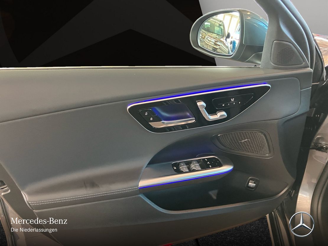 Mercedes-Benz C 180 AVANTGARDE Sedan