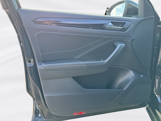 Volkswagen T-Roc T-ROC 1.5 E2 R-L  BT110 TSID7F