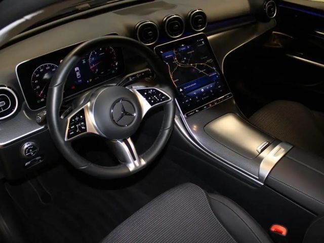 Mercedes-Benz C 180 AVANTGARDE Sedan