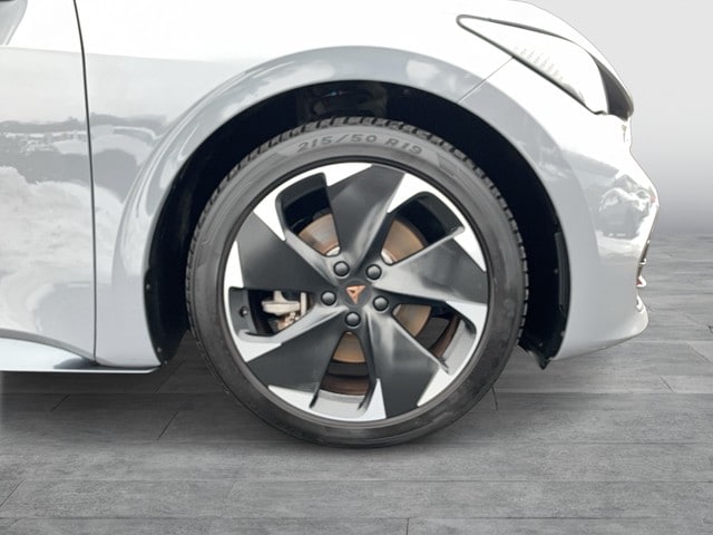 Cupra Born Born ACC CAM LED LM19 MFL NAVI PDC SHZG TEL