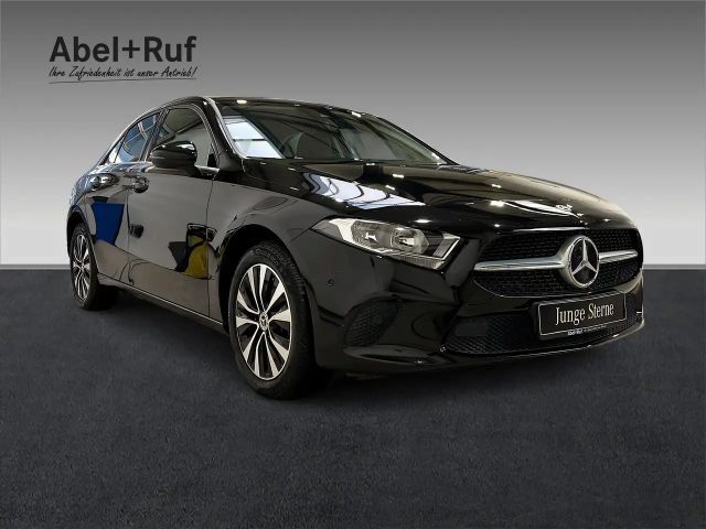 Mercedes-Benz A 250 A 250 e Style
