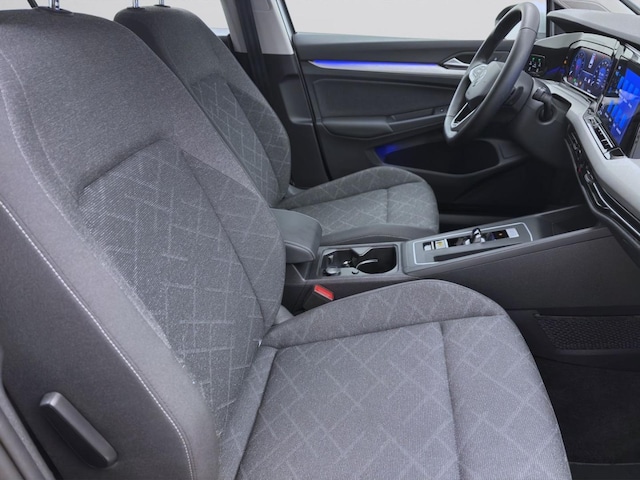 Volkswagen Golf 1.5 eTSI DSG Life Variant