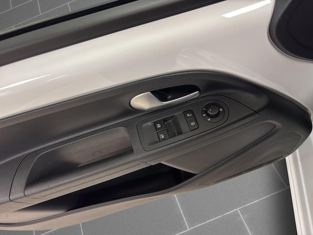 Volkswagen e-up! Plus Style